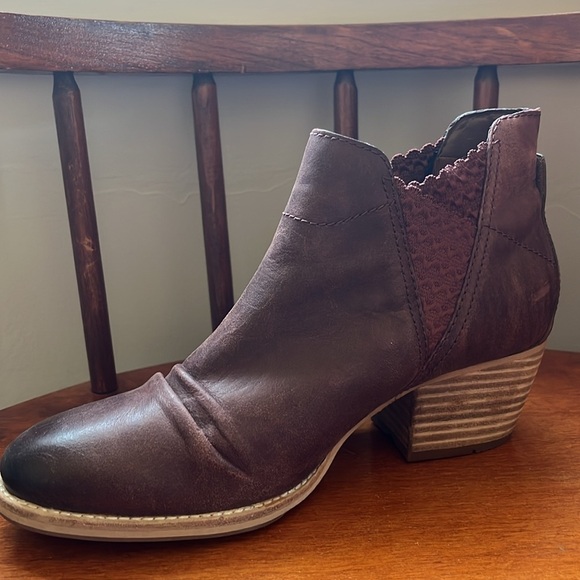 NWOT Caterpillar Jess Leather Wine Bootie Size 7.5 - Picture 5 of 12